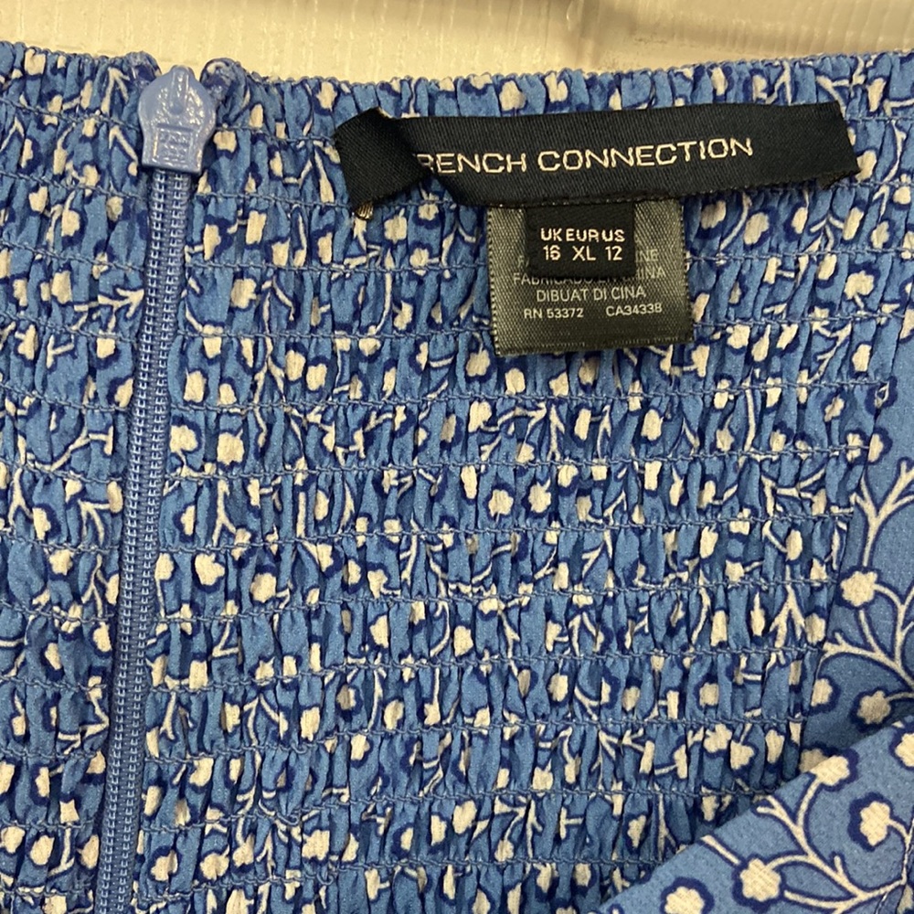 NWT French Connection Chalk Blue Floral Puff Sleeve Smocked Dress Womens Sz 12 - Picture 5 of 9